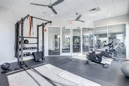 Cute Lakeview 2Br Condo With 2 Clubhouses Kissimmee Kültér fotó